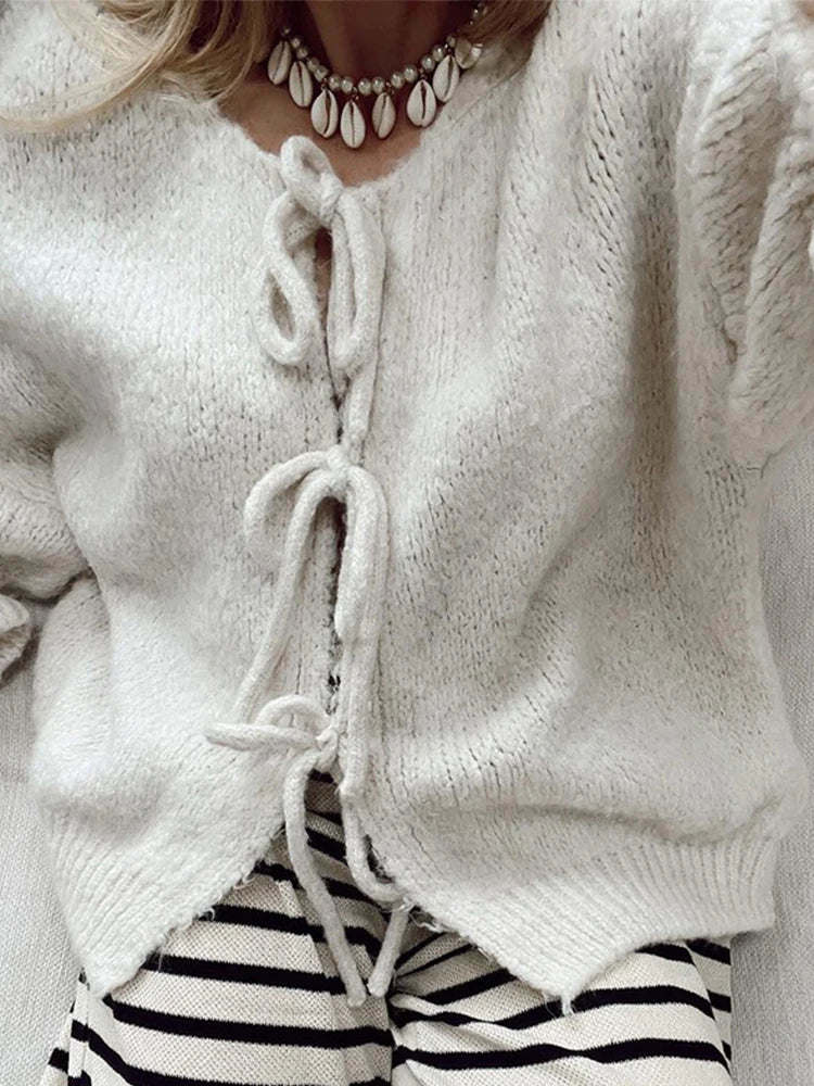 Bow Lace Knit Cardigan: Kurzarm-Strickjacke mit Schleifendetail