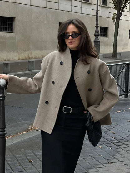 Elegante Woll-Kurzjacke: Doppelreihig & Lässig – Herbst/Winter 2024