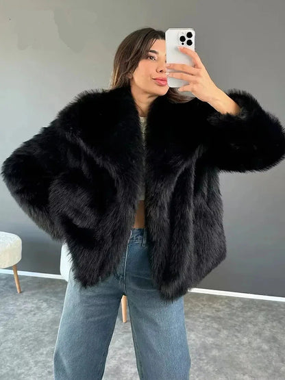 Chic Faux Fur Statement-Jacke – Stilvolle Damenjacke